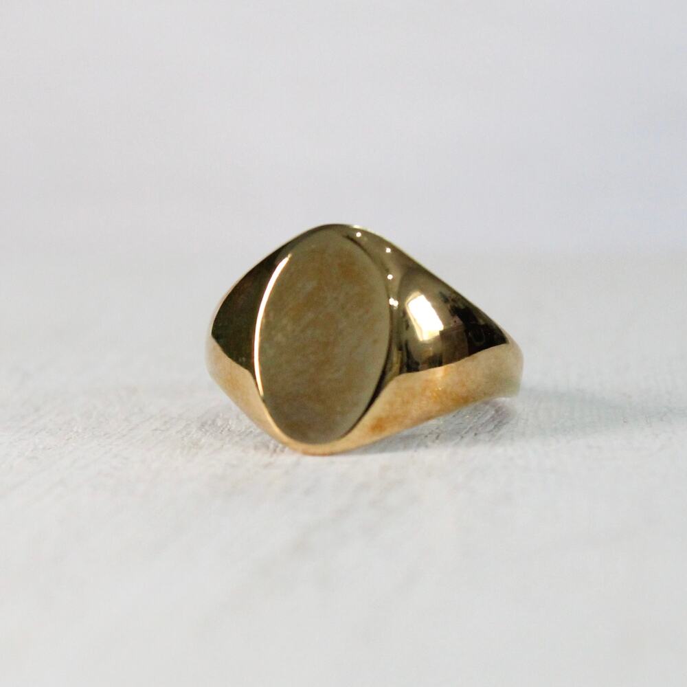 Vintage 14K Yellow Gold-Plated (HGE) Oval Shaped Signet Ring Size 5.5